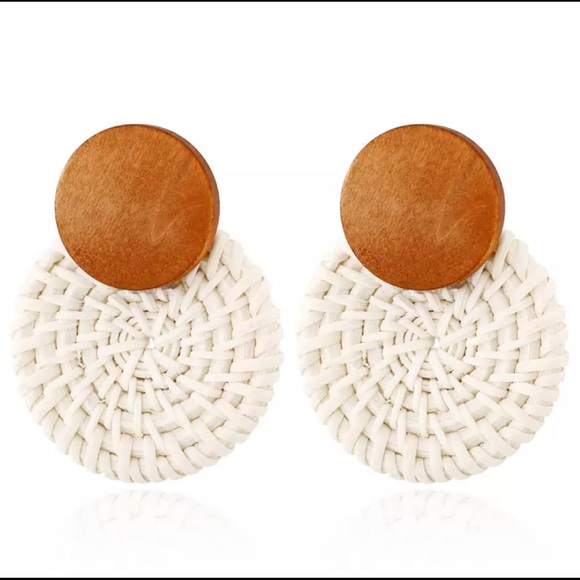 2x$10✨ SALE Rattan Straw Drop Earrings - Picture 2 of 2